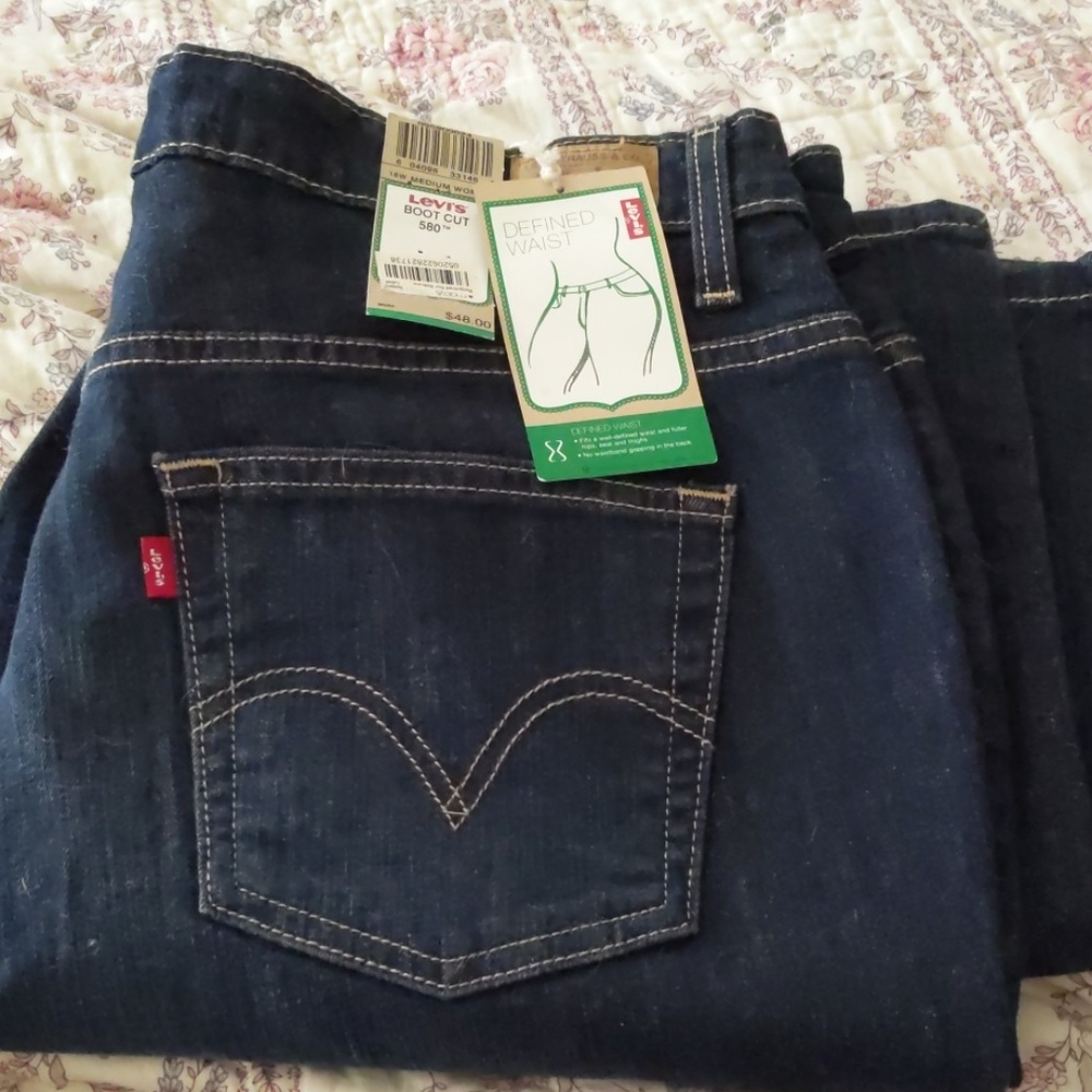 NWT Levi's 580 plus size boot cut jeans